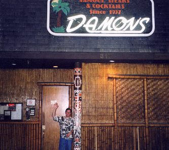 Kevin Crossman Visits Damon's Steakhouse