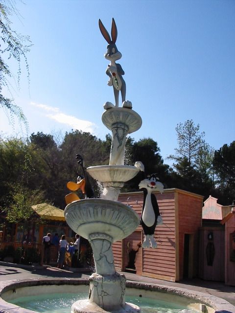 Looney Fountain